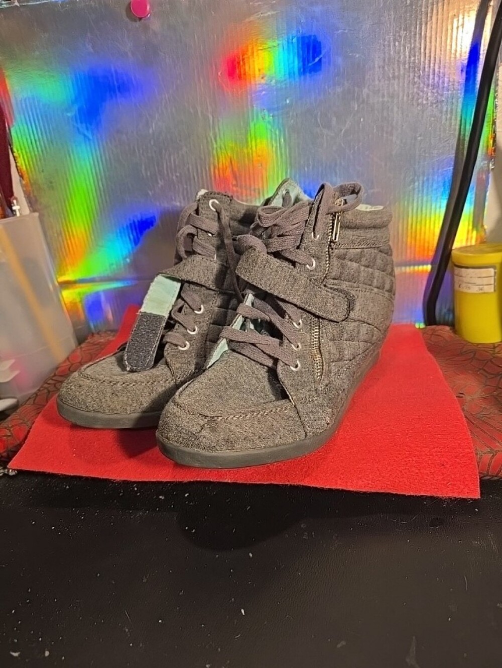 090526 JUSTICE HIGH TOP HIDDEN HEEL GRAY QUILTED/ZIPPER/STRAP SUPER CUTE!! #stud